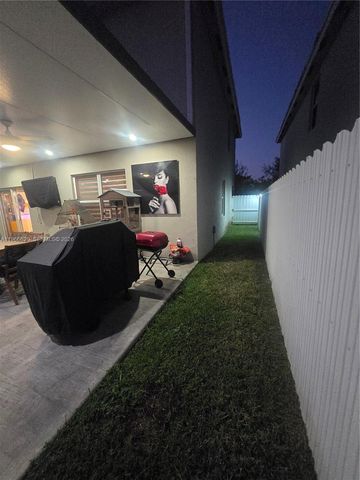 613 NE 5th Way, Florida City, FL 33034