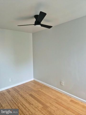 551 N GROSS ST, Philadelphia, PA 19151