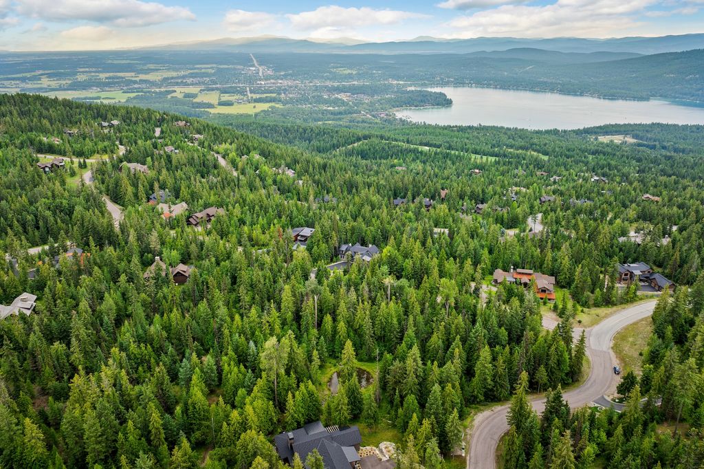 90 Woodland Star Circle, Whitefish, MT 59937 photo 2