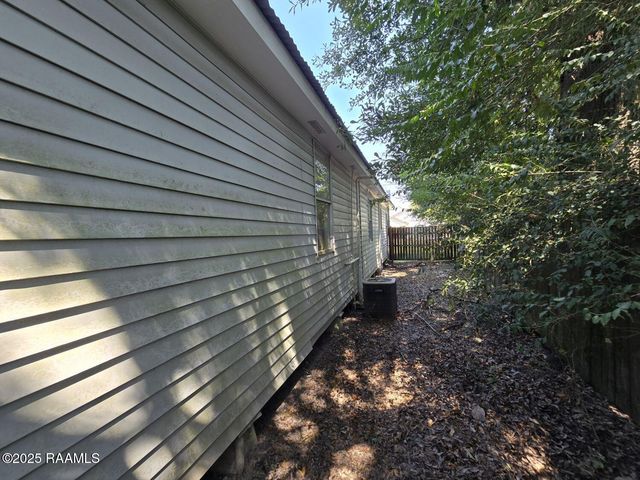 500 4th Street, Duson, LA 70529