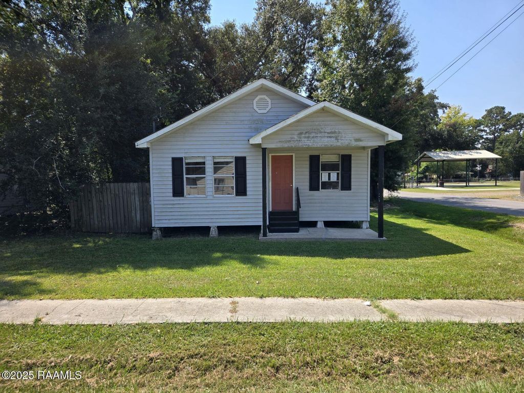500 4th Street, Duson, LA 70529