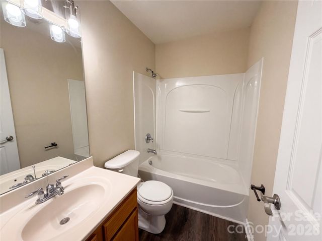 2779 Island Point Drive NW, Concord, NC 28027