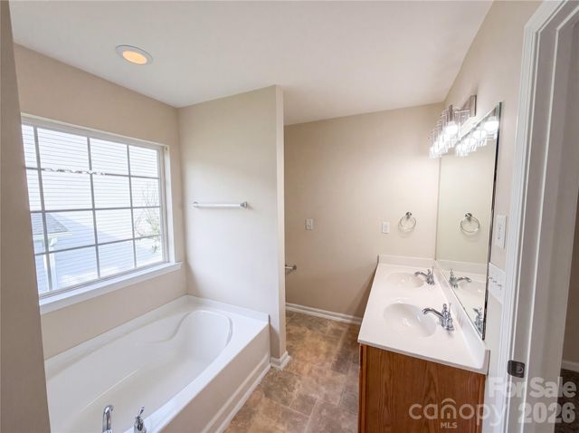 2779 Island Point Drive NW, Concord, NC 28027