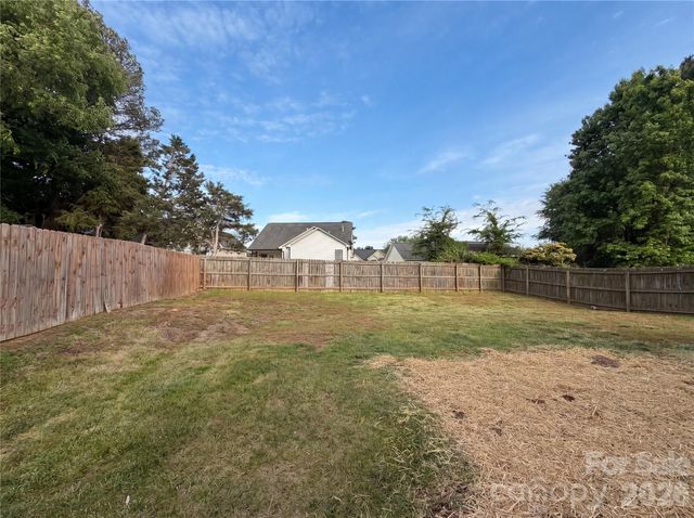 2779 Island Point Drive NW, Concord, NC 28027