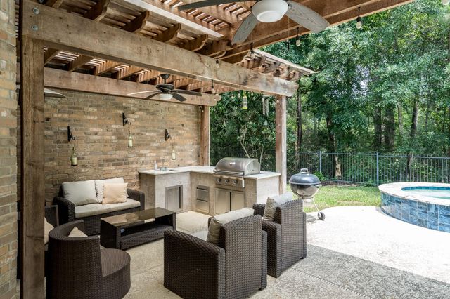 11 Dahlia Trail Place, The Woodlands, TX 77382