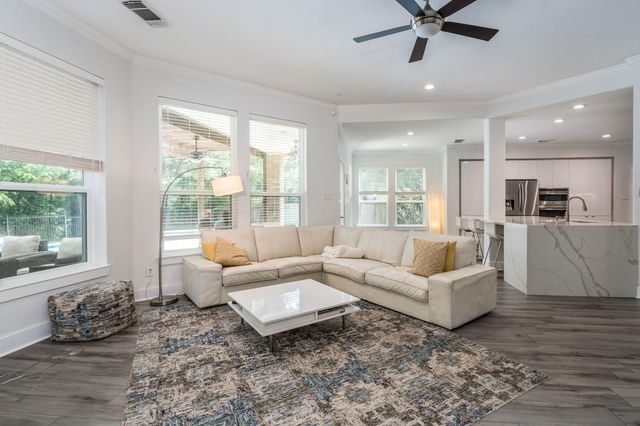 11 Dahlia Trail Place, The Woodlands, TX 77382