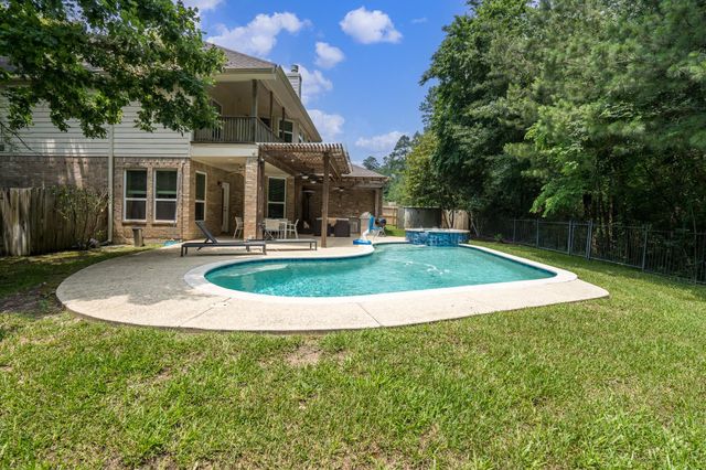 11 Dahlia Trail Place, The Woodlands, TX 77382