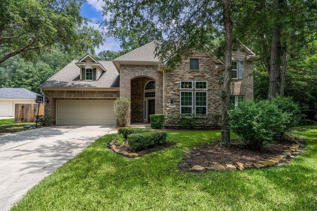 11 Dahlia Trail Place, The Woodlands, TX 77382
