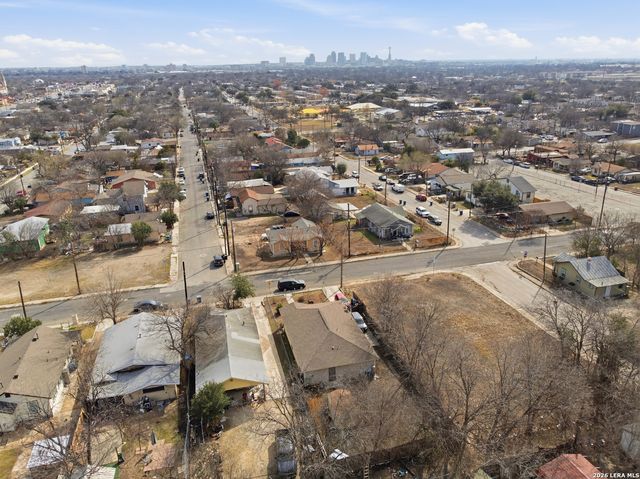 1511 19th, San Antonio, TX 78207