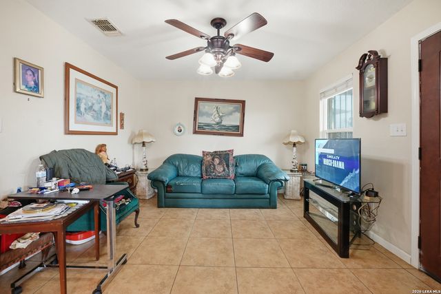 1511 19th, San Antonio, TX 78207