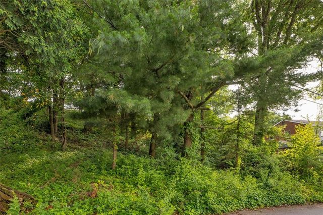 134 Franklin Dr, City Of Greensburg, PA 15601