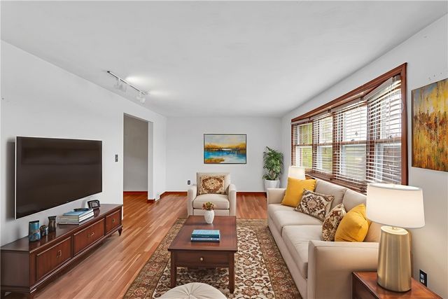 134 Franklin Dr, City Of Greensburg, PA 15601