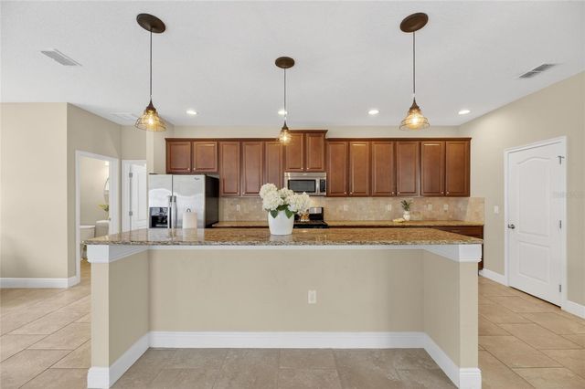 513 MANNS HARBOR DRIVE, Apollo Beach, FL 33572