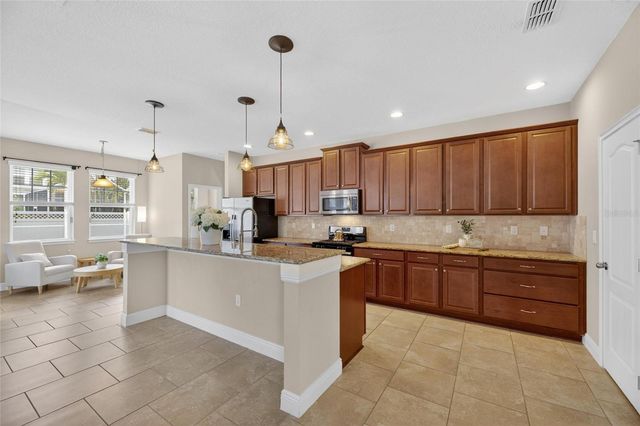 513 MANNS HARBOR DRIVE, Apollo Beach, FL 33572