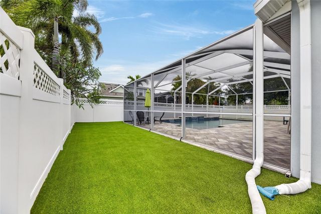 513 MANNS HARBOR DRIVE, Apollo Beach, FL 33572