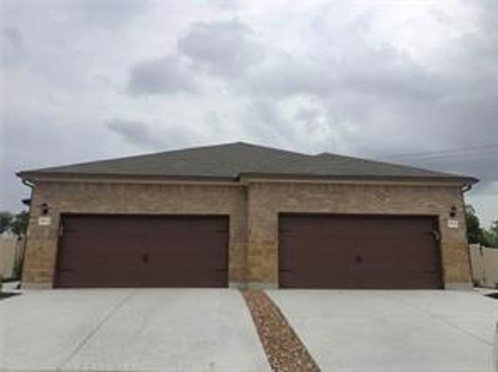 351 Joanne LOOP A, Buda, TX 78610