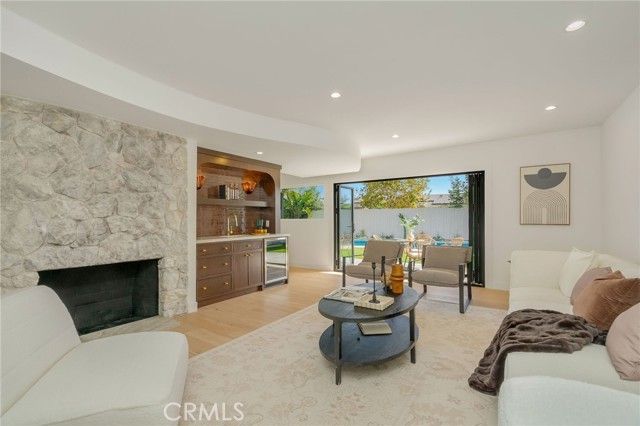 6150 Wooster Avenue, Los Angeles, CA 90056