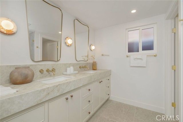 6150 Wooster Avenue, Los Angeles, CA 90056