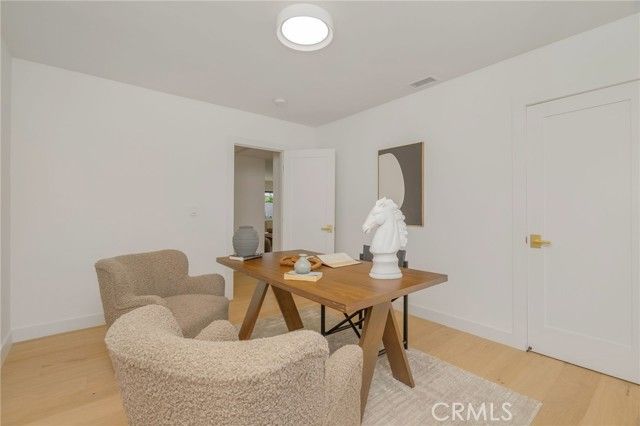 6150 Wooster Avenue, Los Angeles, CA 90056