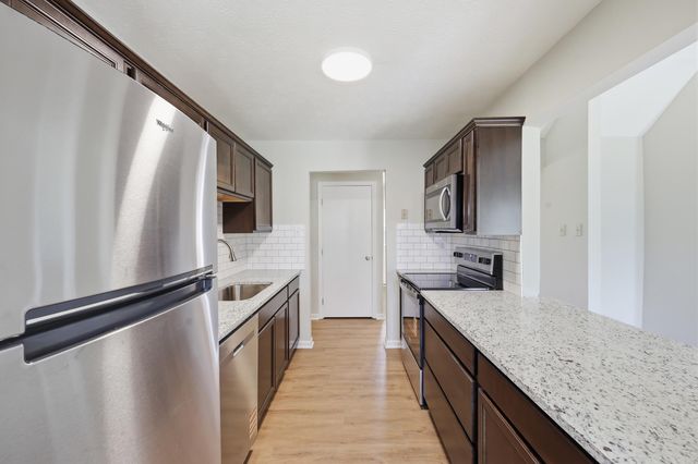 1633 Summerhill Drive, Lexington, KY 40515