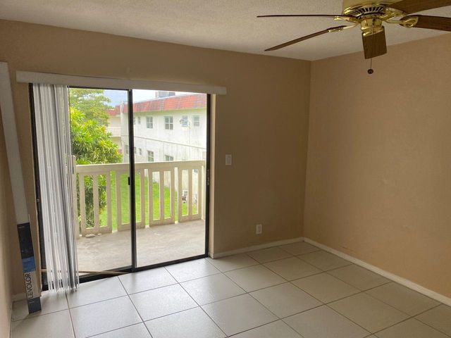4169 SW 67th Ave 205, Davie, FL 33314