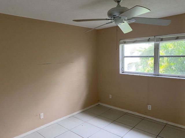 4169 SW 67th Ave 205, Davie, FL 33314