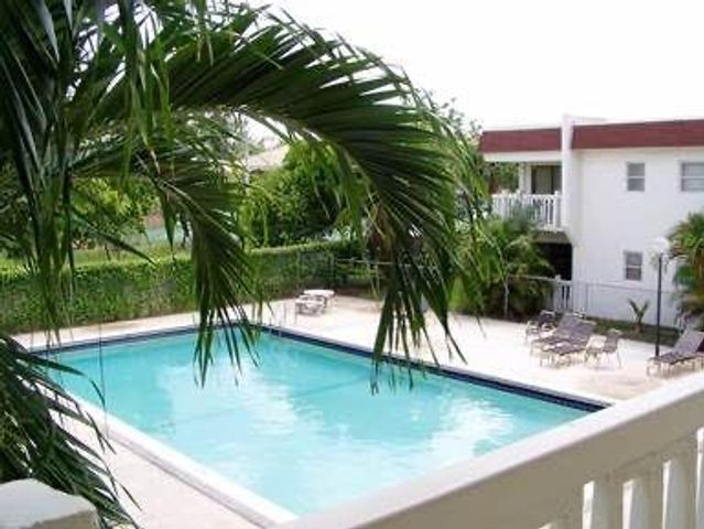 4169 SW 67th Ave 205, Davie, FL 33314