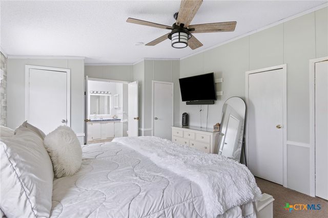 1651 W Harrison Avenue, Port O'connor, TX 77982