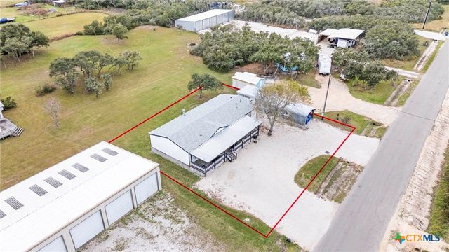 1651 W Harrison Avenue, Port O'connor, TX 77982