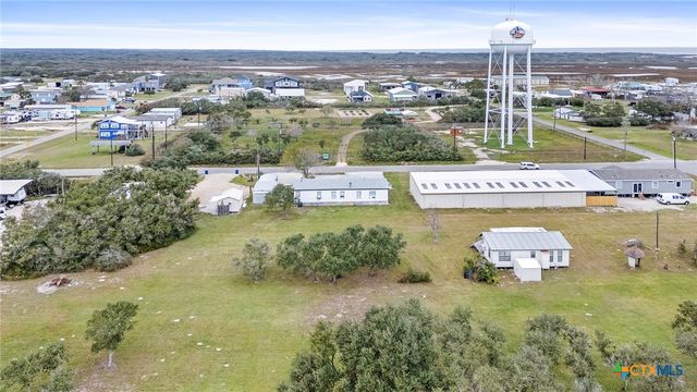 1651 W Harrison Avenue, Port O'connor, TX 77982