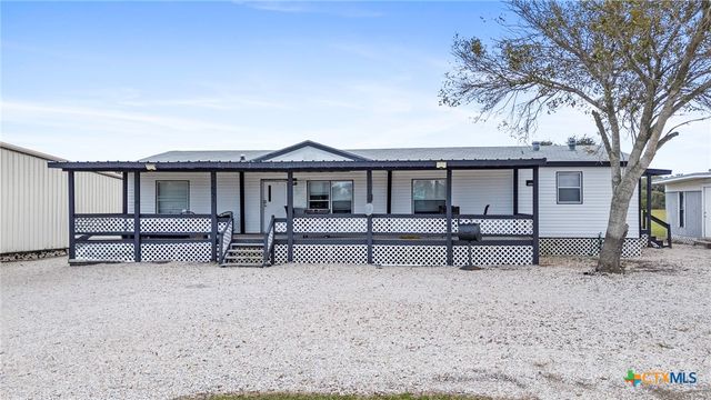 1651 W Harrison Avenue, Port O'connor, TX 77982