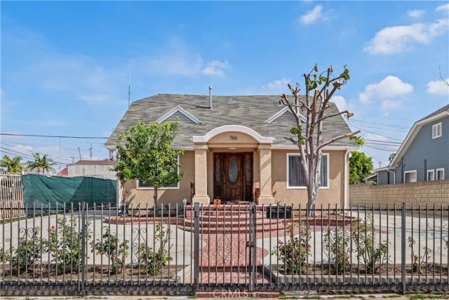 766 N Alexandria, Los Angeles, CA 90029