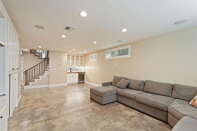 5139 Hildreth Ln, Stockton, CA 95212
