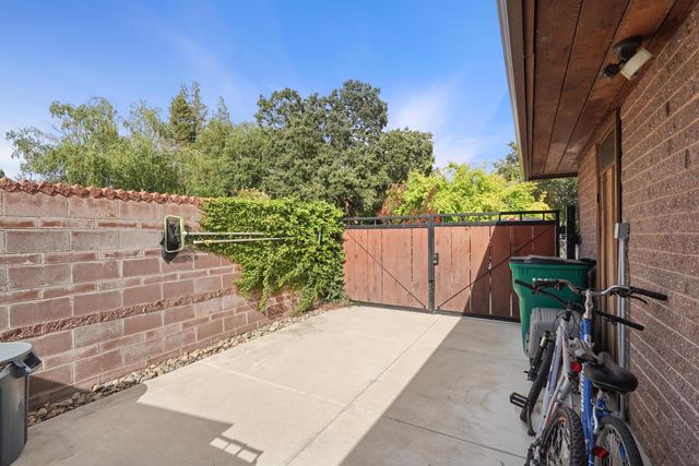 5139 Hildreth Ln, Stockton, CA 95212