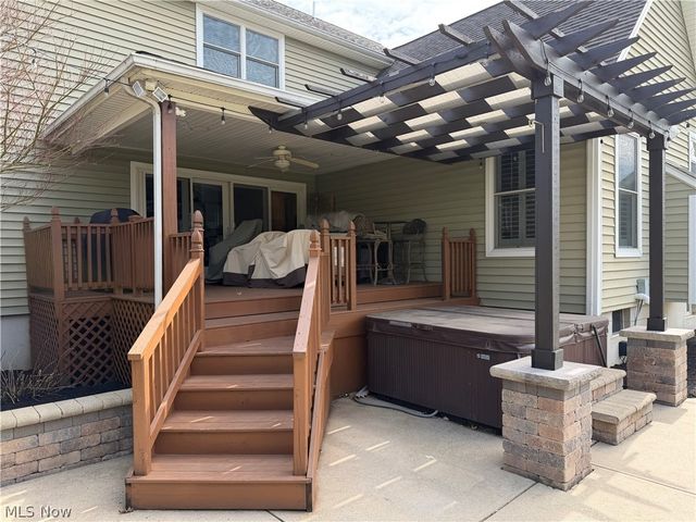 3020 Worrell Road, Willoughby Hills, OH 44094