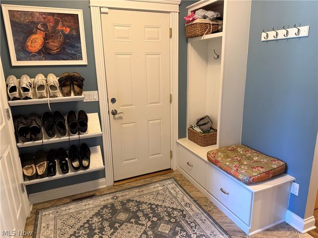 3020 Worrell Road, Willoughby Hills, OH 44094