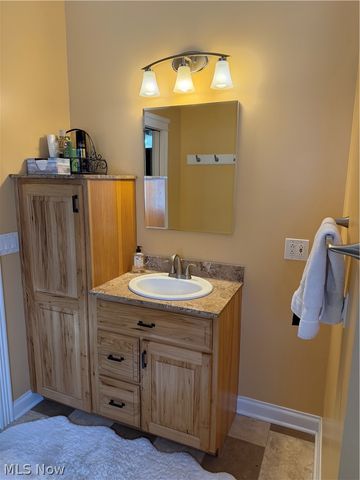 3020 Worrell Road, Willoughby Hills, OH 44094
