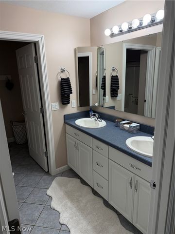 3020 Worrell Road, Willoughby Hills, OH 44094