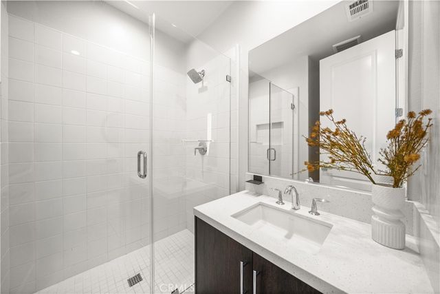 270 Burwood, Lake Forest, CA 92630