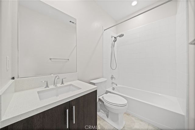 270 Burwood, Lake Forest, CA 92630