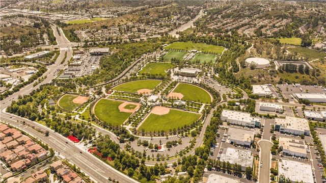 270 Burwood, Lake Forest, CA 92630