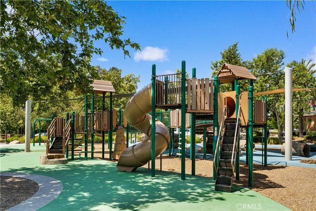 270 Burwood, Lake Forest, CA 92630
