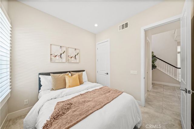 270 Burwood, Lake Forest, CA 92630