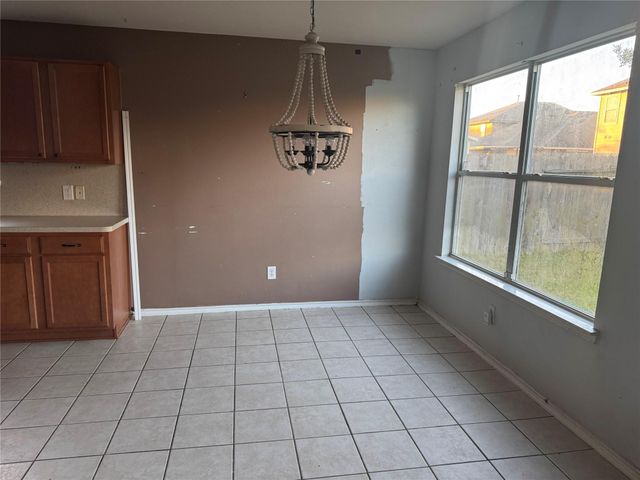 4419 Crossvine Avenue, Baytown, TX 77521