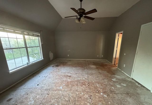 4419 Crossvine Avenue, Baytown, TX 77521