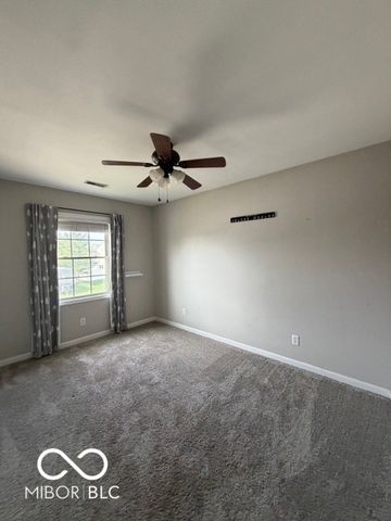 4651 Maplelawn Drive, Columbus, IN 47203