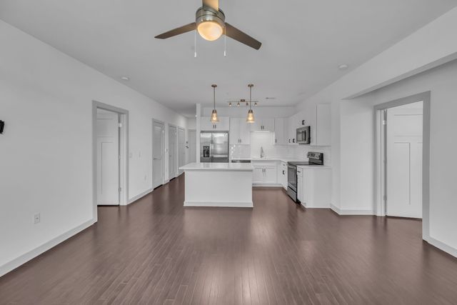 1638 54th Ave N Apt 214, Nashville, TN 37209