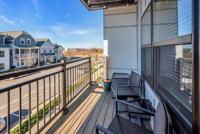 1638 54th Ave N Apt 214, Nashville, TN 37209