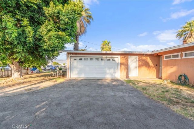 645 E King Street, Rialto, CA 92376