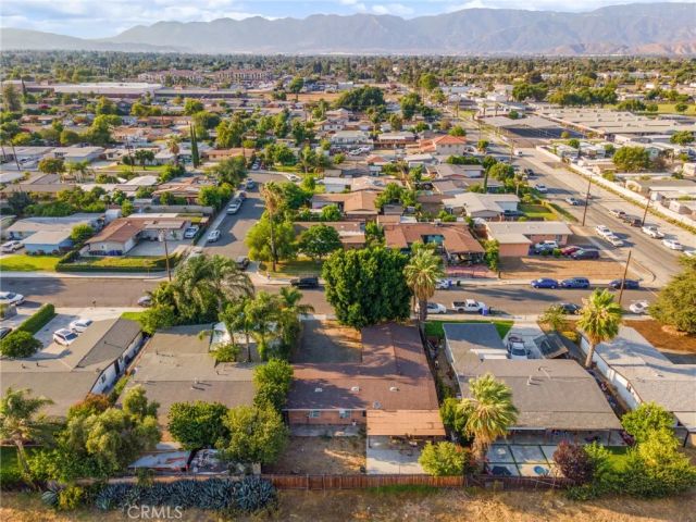 645 E King Street, Rialto, CA 92376
